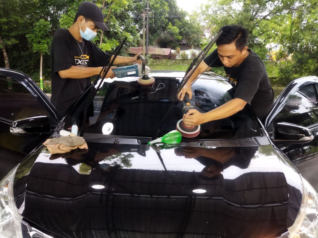 Glass protection kaca mobil