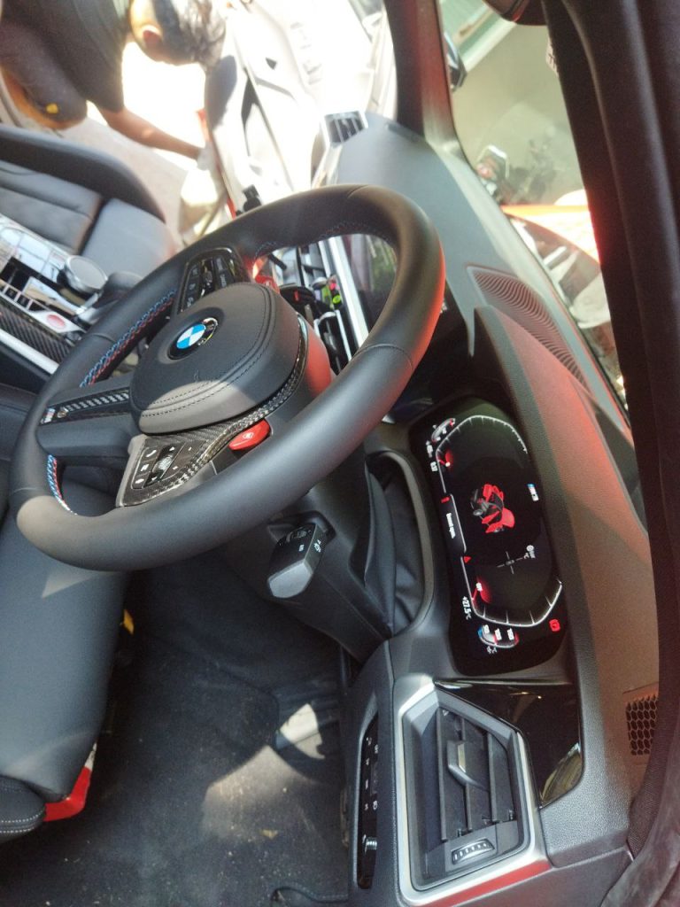 Interior detailing jok mobil
